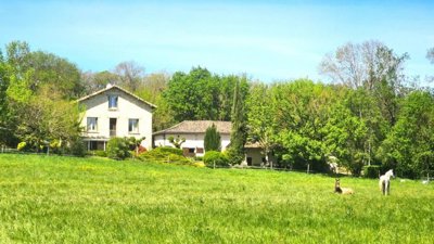 1 - Lapenche, Propriété