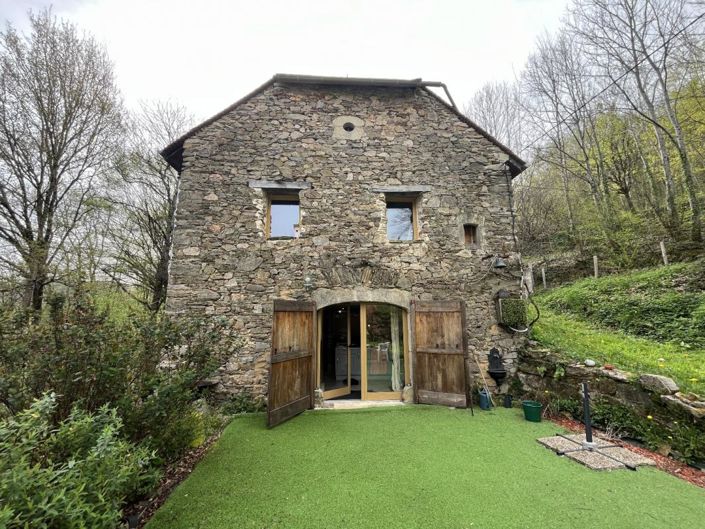 Image No.1-4 Bed House for sale