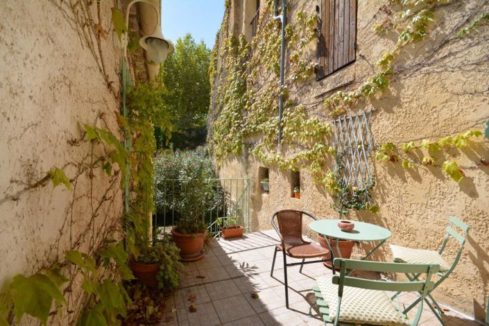 Image No.1-7 Bed House for sale
