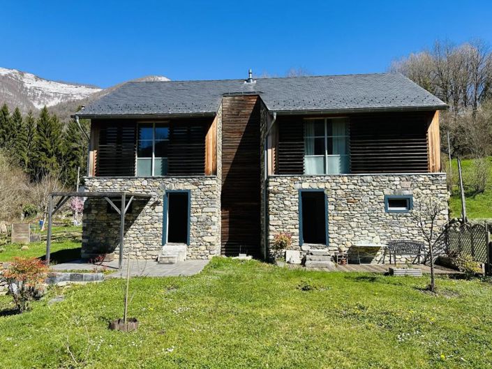 Image No.1-3 Bed Property for sale