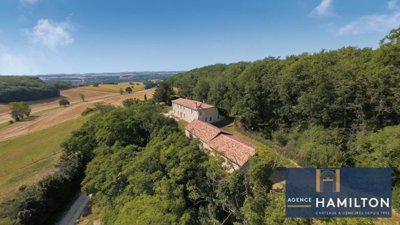 1 - Auch, House