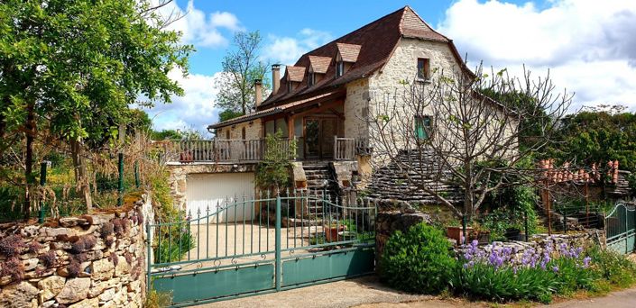 Image No.1-8 Bed Maisonette for sale