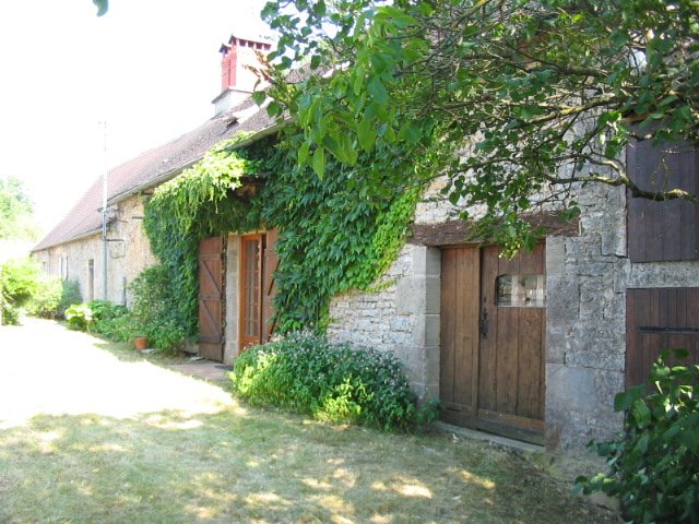 Image No.1-3 Bed Property for sale