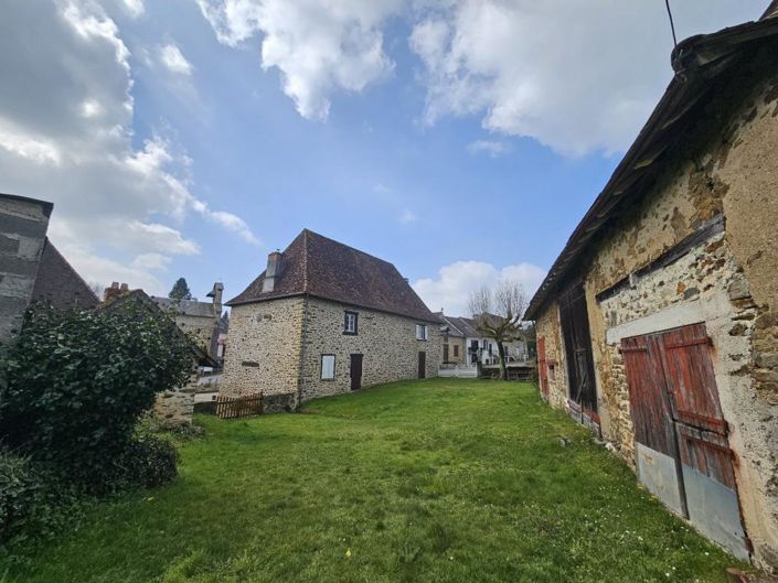 Image No.1-Propriété de 4 chambres à vendre à Saint-Pardoux-Corbier