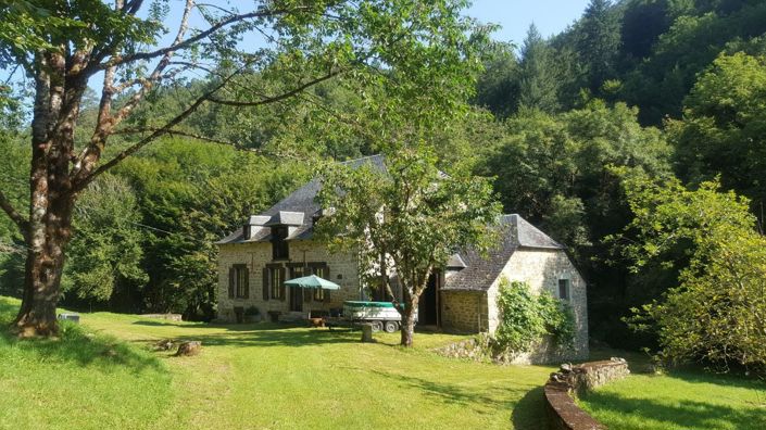 Image No.1-5 Bed Property for sale