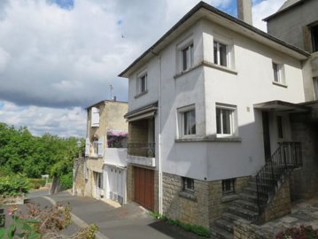 1 - Ayen, Propriété