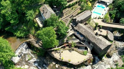 1 - Coupiac, Property