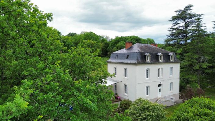 Image No.1-4 Bed House for sale