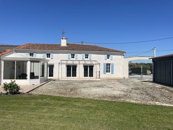 Image No.1-3 Bed House for sale