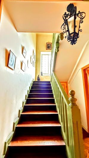 Image No.19-6 Bed Property for sale