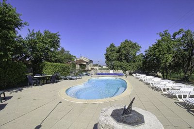1 - Vinax, House