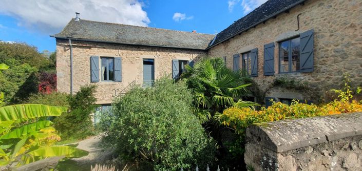 Image No.1-7 Bed Property for sale