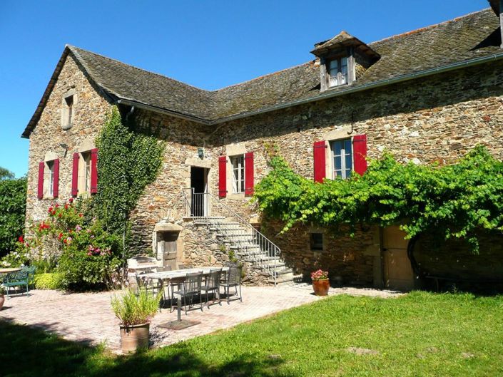 Image No.1-5 Bed Property for sale
