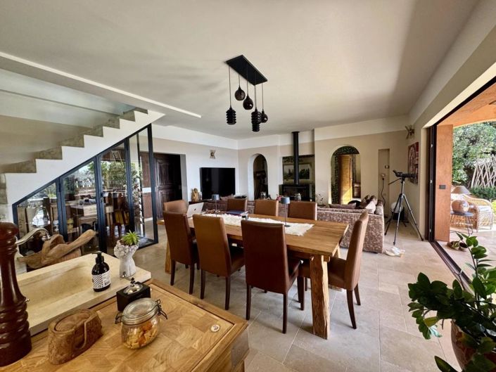 Image No.16-7 Bed House for sale