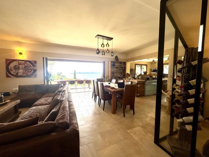 Image No.17-7 Bed House for sale