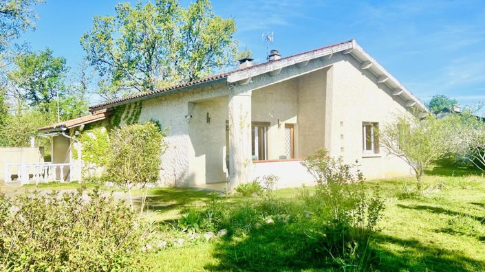 Image No.1-4 Bed House for sale