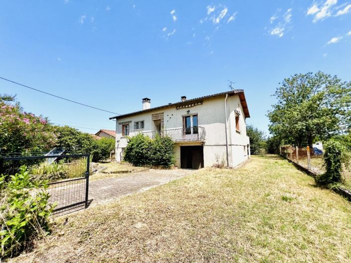 Image No.1-3 Bed Property for sale