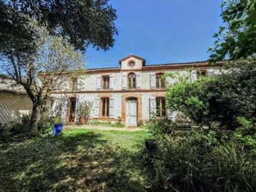 1 - Montauban, Property