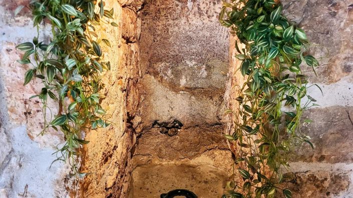 Image No.4-2 Bed Property for sale