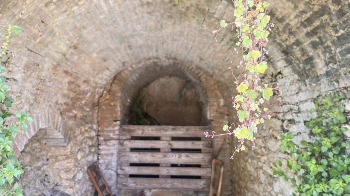 Image No.11-3 Bed Maisonette for sale