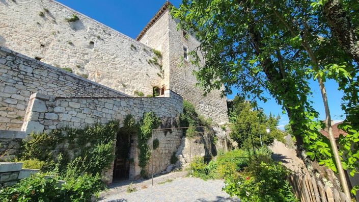 Image No.14-3 Bed Maisonette for sale