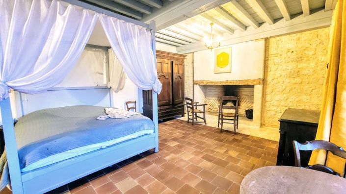 Image No.9-3 Bed Maisonette for sale