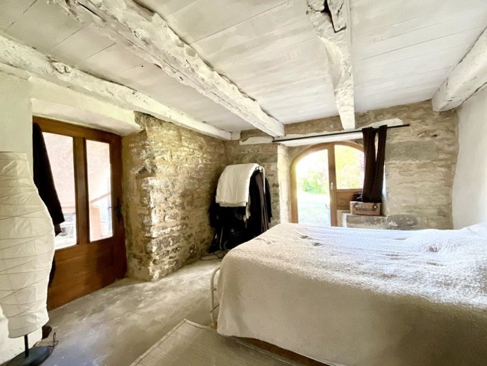 Image No.11-3 Bed House for sale