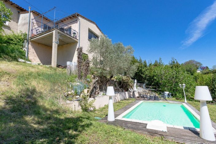 Image No.1-4 Bed House for sale