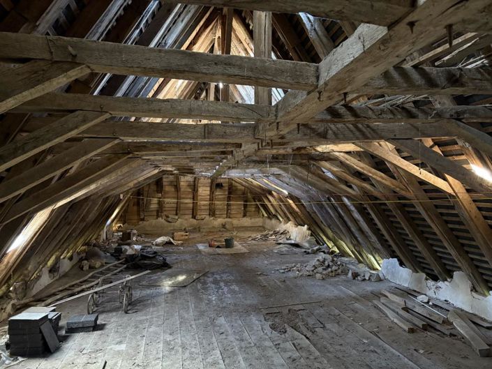 Image No.11-6 Bed House for sale