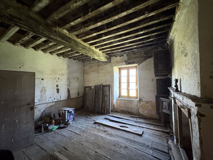 Image No.14-6 Bed House for sale