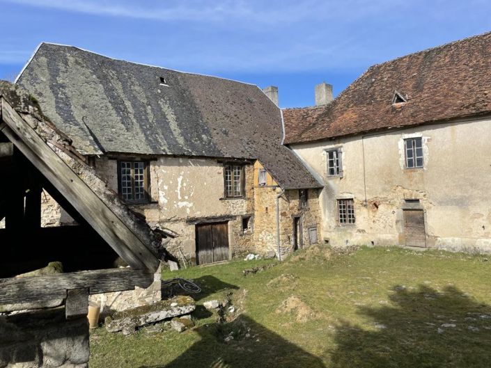 Image No.2-6 Bed House for sale