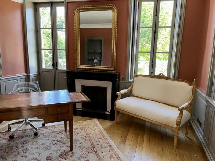 Image No.16-7 Bed Property for sale