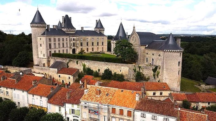 Image No.1-Propriété de 3 chambres à vendre à Verteuil-sur-Charente
