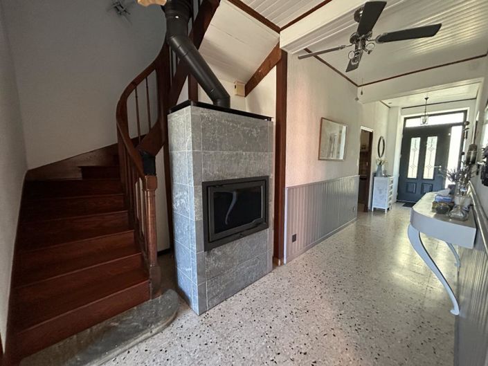 Image No.20-10 Bed House for sale