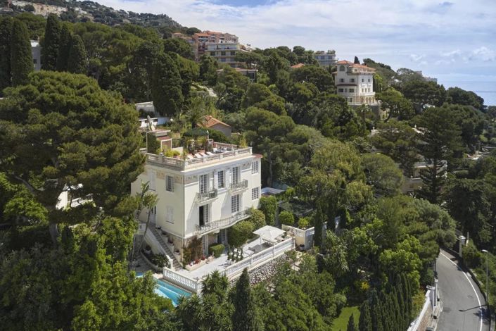 Image No.1-6 Bed Villa for sale