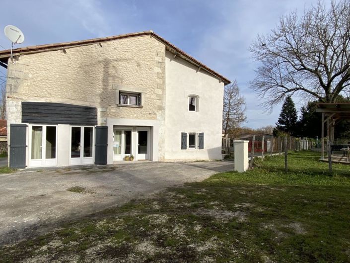 Rib&#233;rac, House