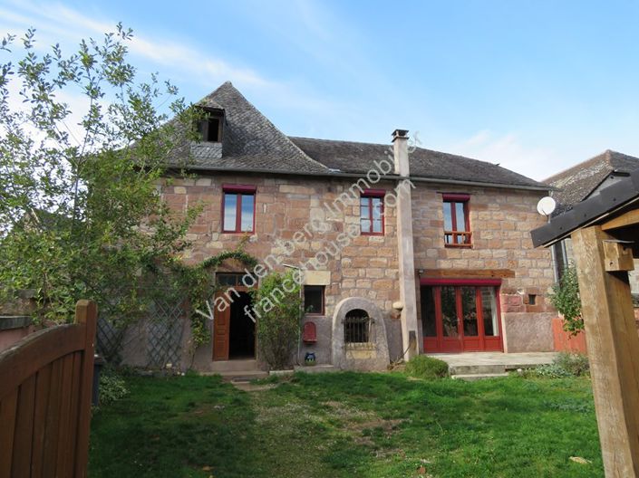 Vars-sur-Roseix, House