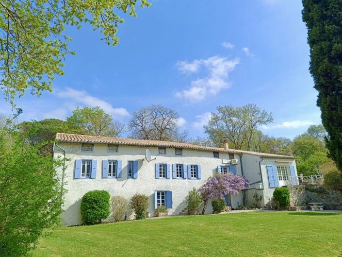 Image No.1-5 Bed Property for sale