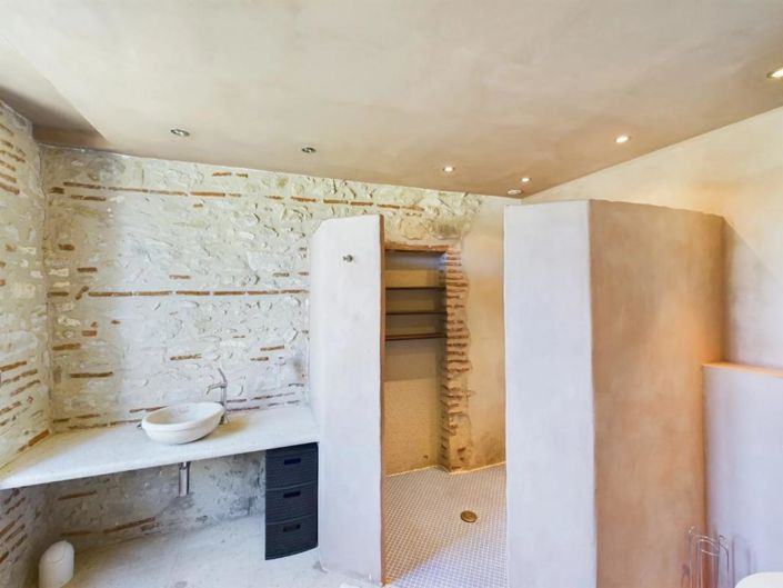 Image No.13-4 Bed Property for sale