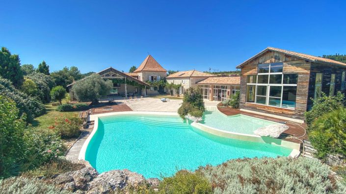 Image No.2-4 Bed Property for sale