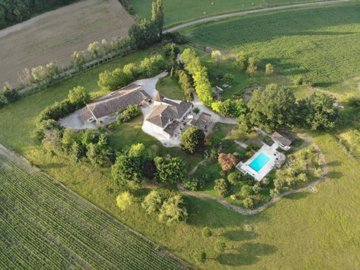 1 - Castelnau-Montratier, Property
