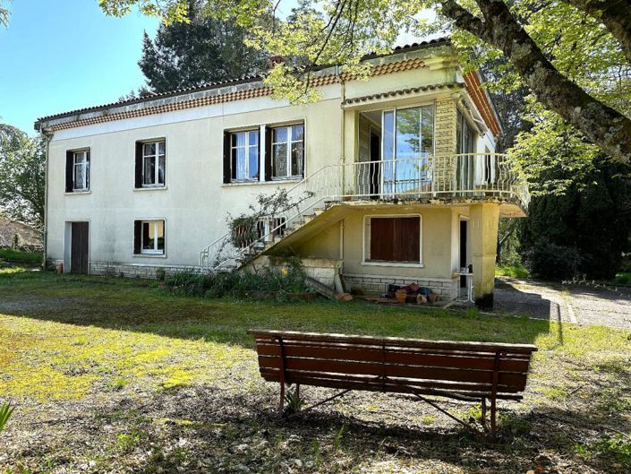 Image No.1-Propriété de 3 chambres à vendre à Manot