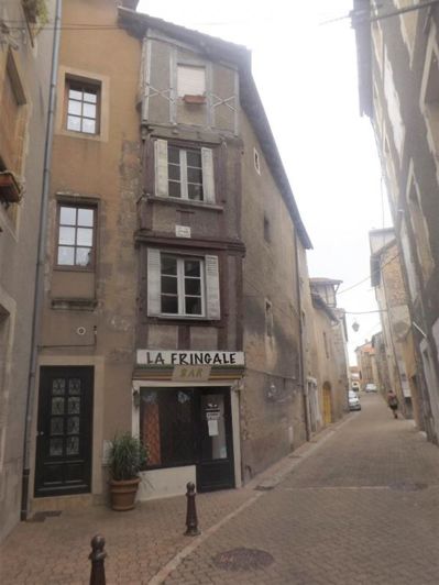Image No.1-Propriété de 5 chambres à vendre à Confolens