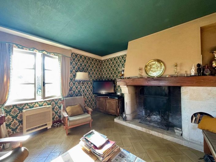 Image No.10-4 Bed Property for sale