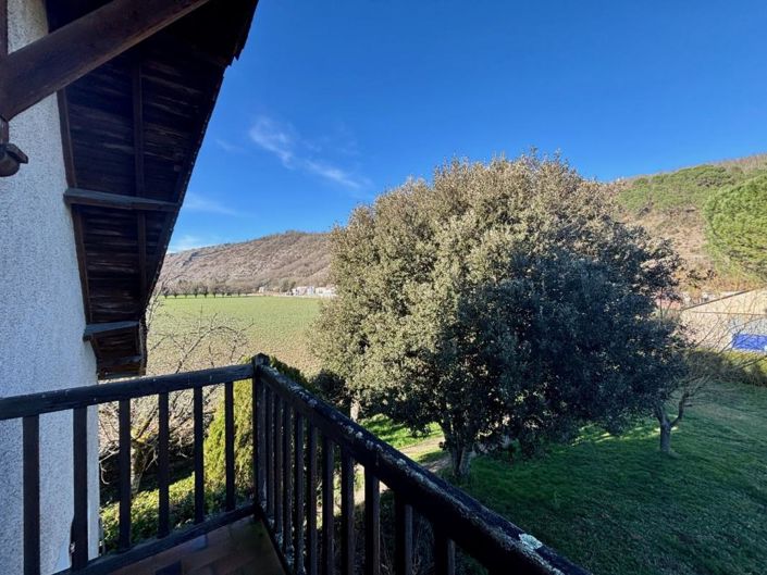 Image No.4-4 Bed Property for sale