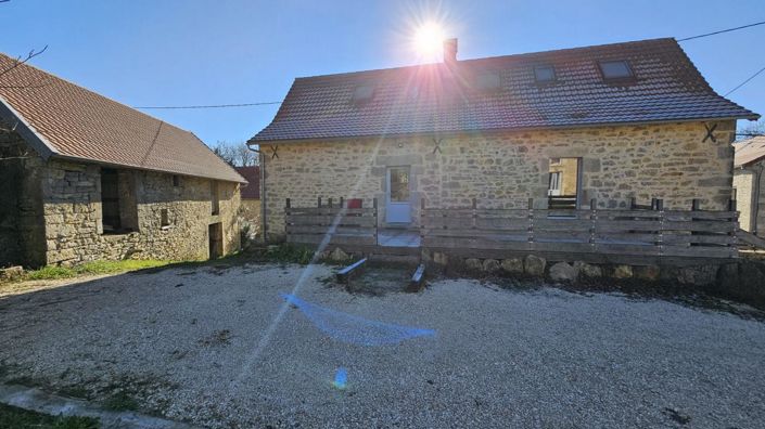 Image No.1-4 Bed House for sale