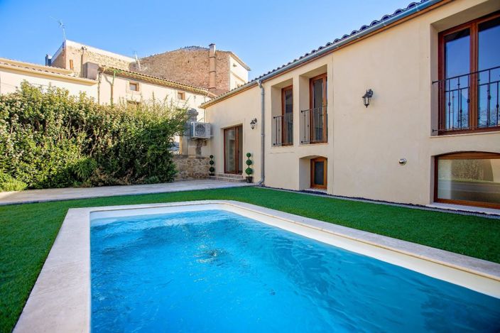 Image No.1-3 Bed Property for sale