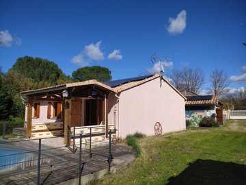 1 - Montricoux, Property