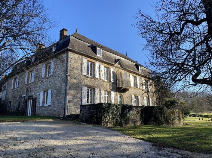 Image No.1-7 Bed House for sale