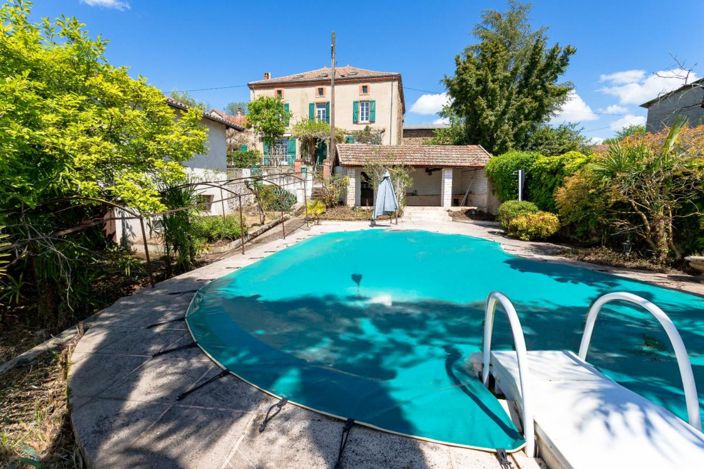Image No.1-4 Bed House for sale